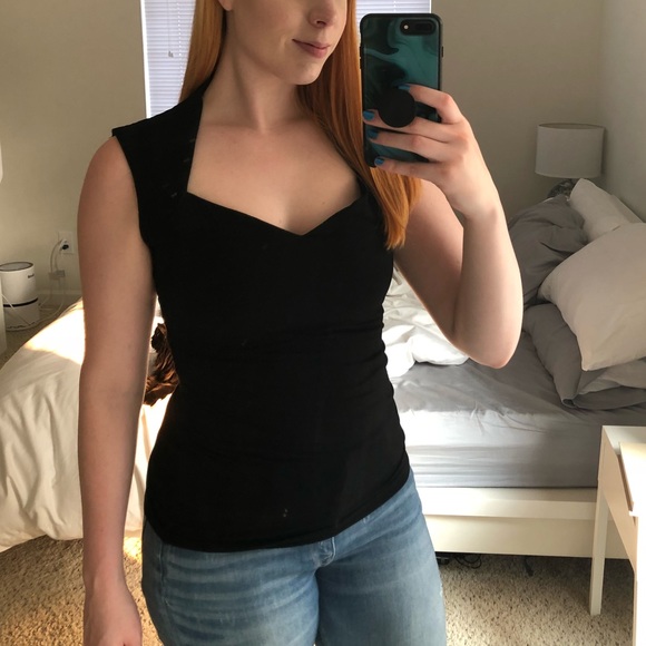 Pattyboutik Queen Anne Neckline Hollow 